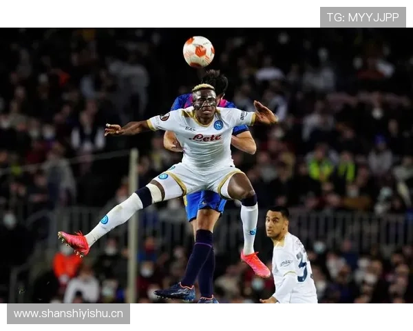 足球赛季最佳球员表现稳健，数据持续领跑