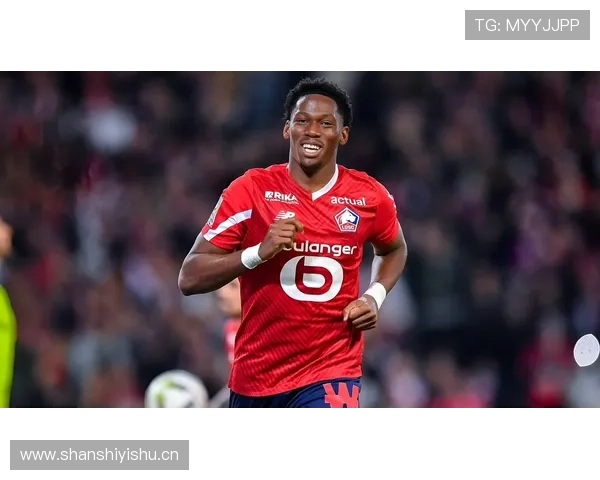 乔纳森·戴维高位压迫中的战术价值解析 乔纳森·戴维高位压迫中的战术价值解析