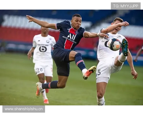 巴黎圣日耳曼关键战连续崩盘,防守问题已对争冠形势产生影响 巴黎圣日耳曼关键战连续崩盘,防守问题已对争冠形势产生影响